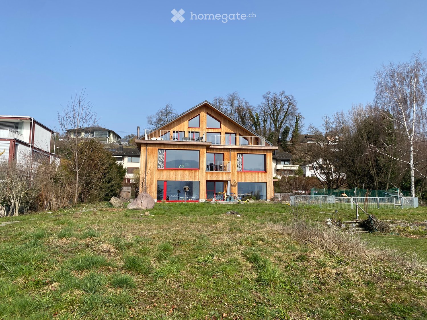 Nachmieter für moderne 3.5-Zimmer-Dachwohnung mit traumhaftem Seeblick in Uerikon - Bild 2