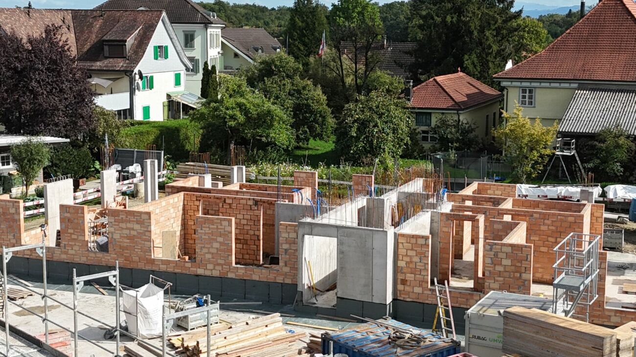 (A33) Grosszügige Dachwohnung mit Loggia - Bild 9