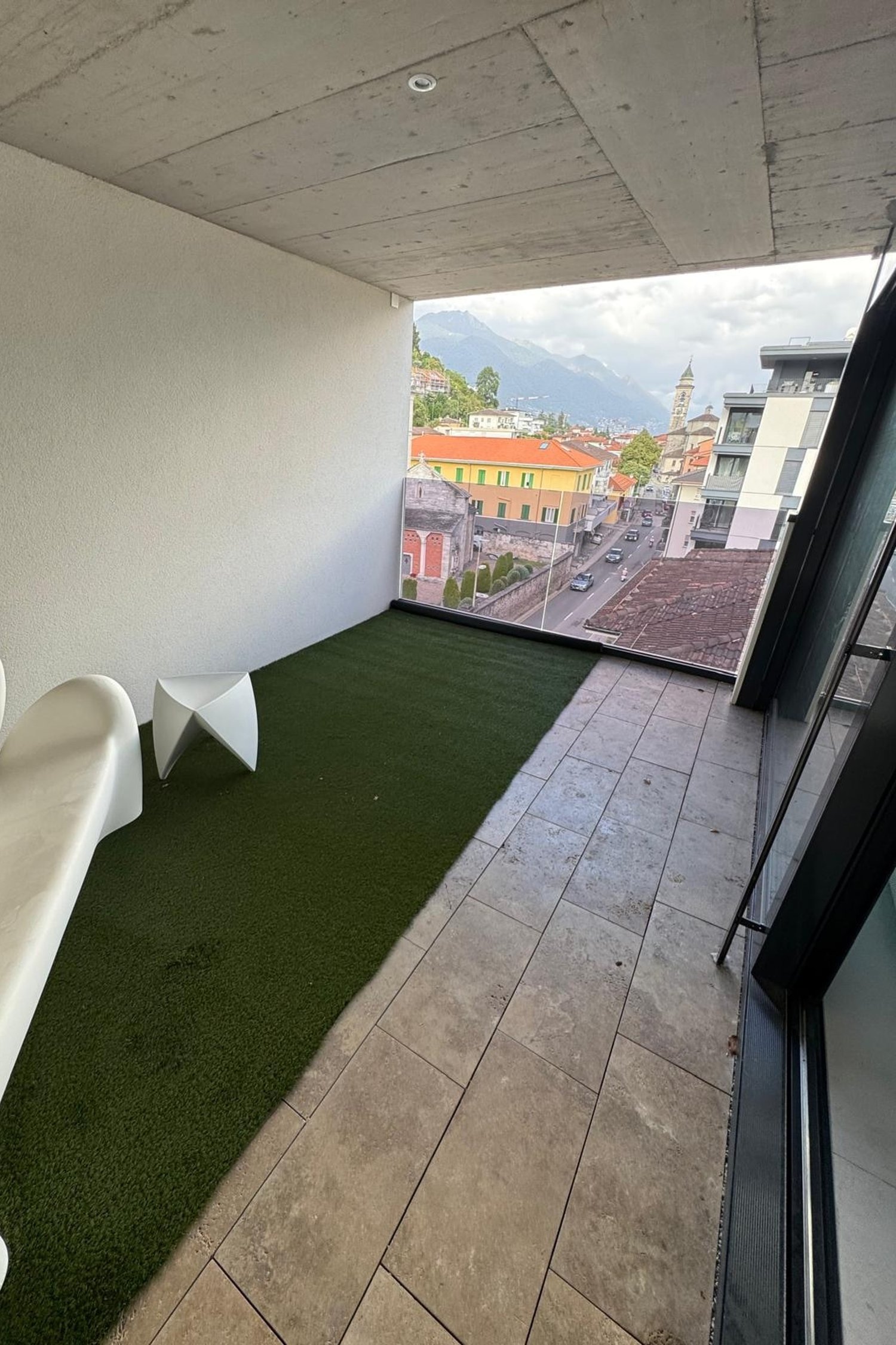 Moderno 2,5 con terrazza subito disponibile anche arredato - Bild 5