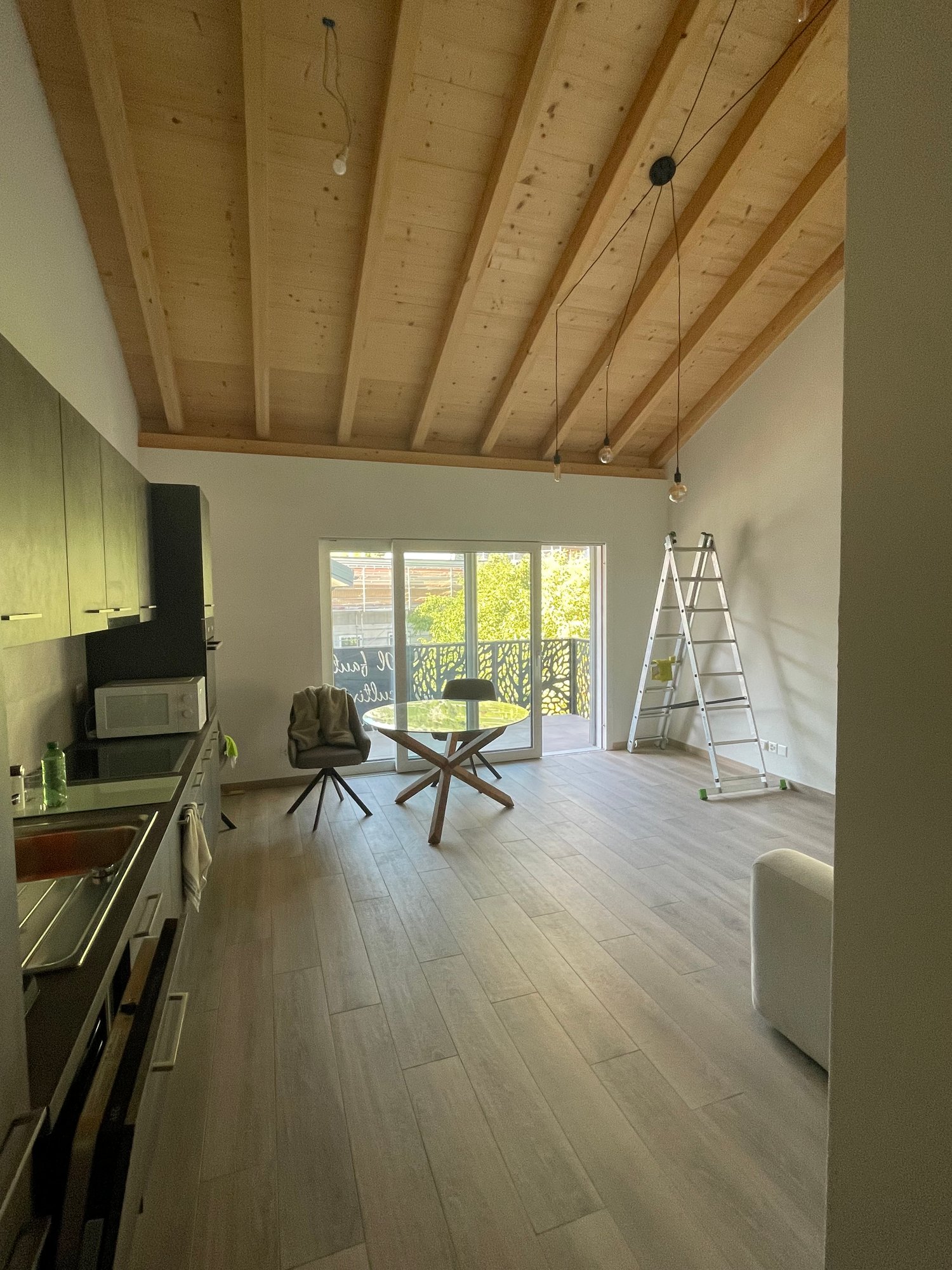 SUPERBE 3.5P NEUF AVEC BALCON ET PARC INTERIEUR COMPRIS- SITUATION IDÉALE À ARDON - Bild 4