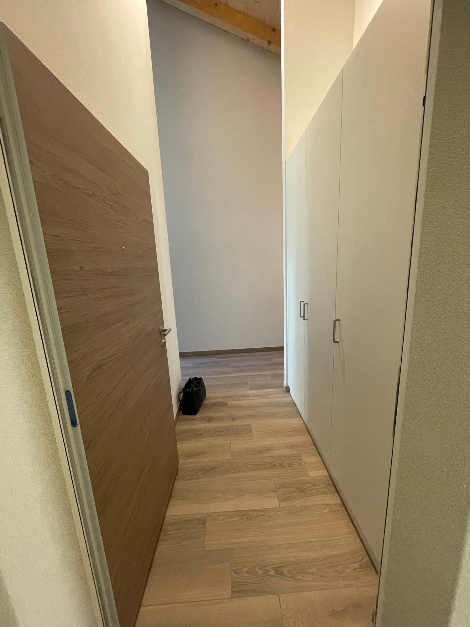 SUPERBE 3.5P NEUF AVEC BALCON ET PARC INTERIEUR COMPRIS- SITUATION IDÉALE À ARDON - Bild 10