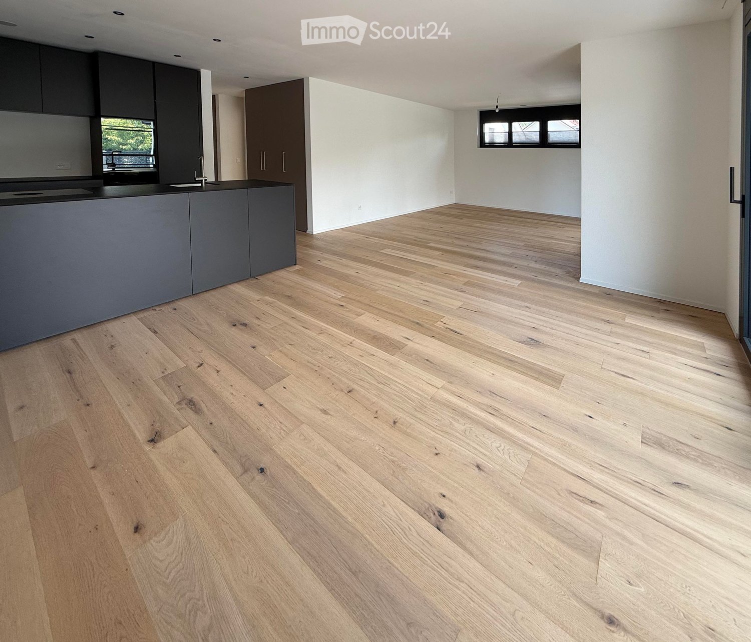 ERSTVERMIETUNG / EXKLUSIVE MODERNE 4.5 ZIMMER WOHNUNG - Bild 3