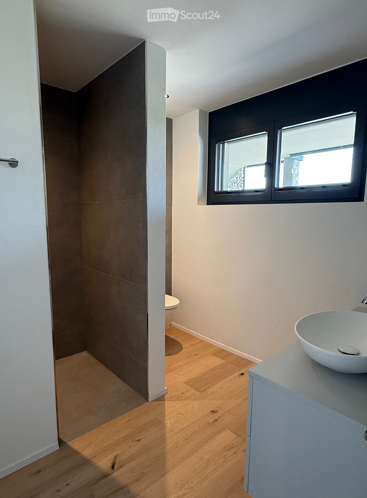 ERSTVERMIETUNG / EXKLUSIVE MODERNE 4.5 ZIMMER WOHNUNG - Bild 6