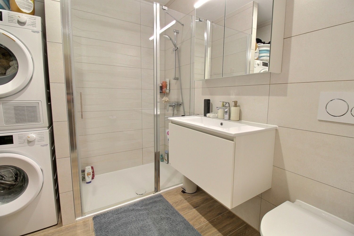 Appartement de 2.5 pièces avec terrasse à Marly - Salle de douche