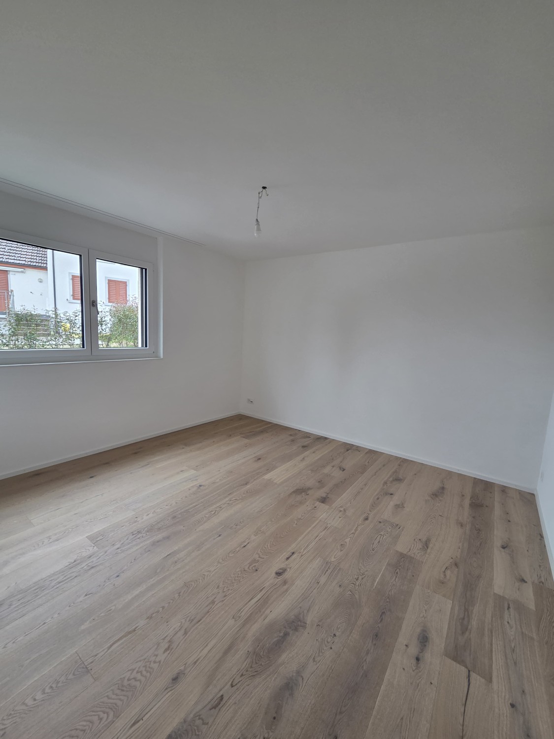 Moderne 3.5 Zimmer Neubau-Wohnung in ruhiger Lage - Bild 11