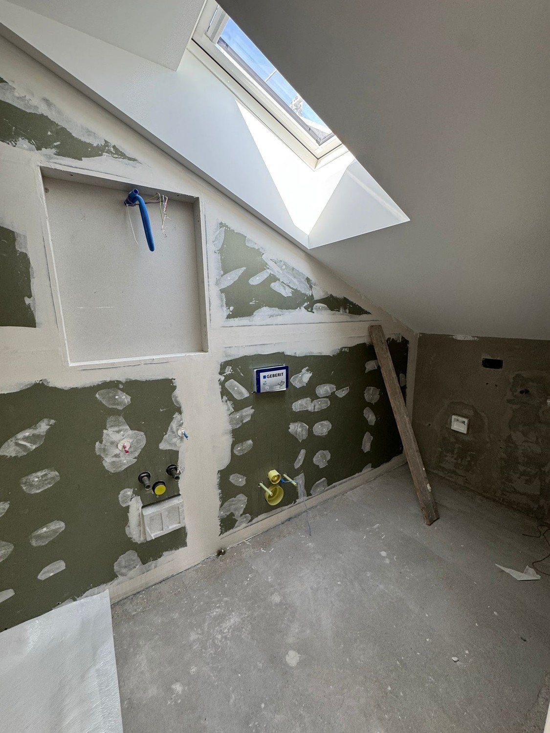 Stilvoll wohnen im Herzen von Hünikon - Badezimmer