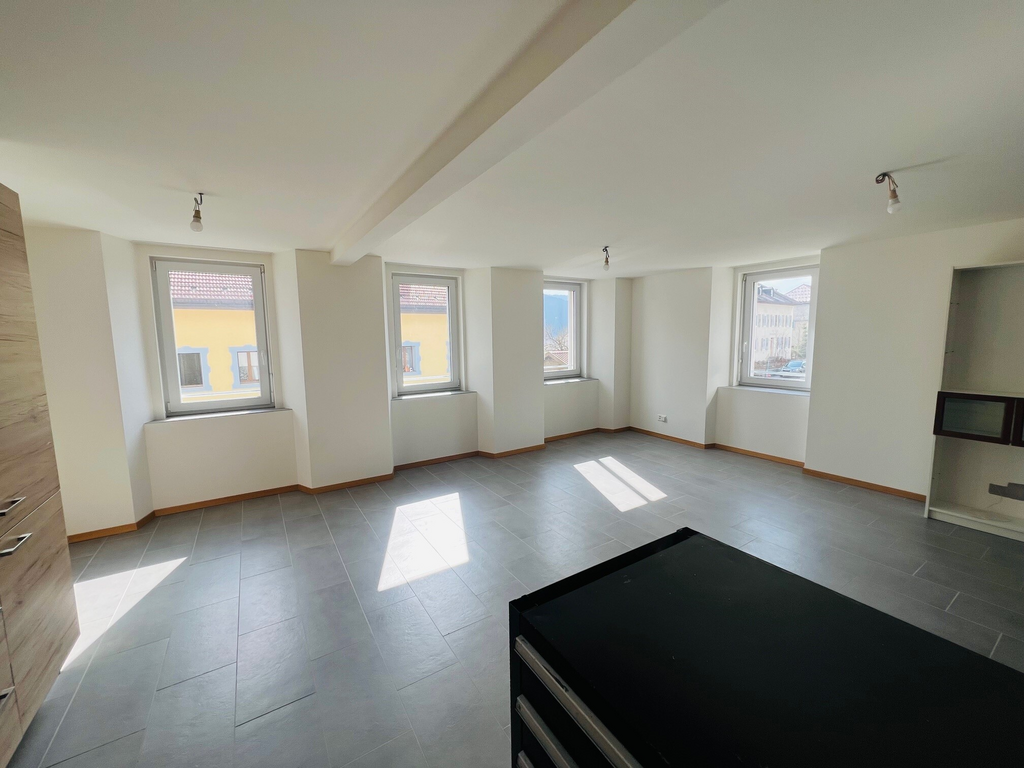 Appartement moderne de 2.5 pièces au 1er étage - sejour.jpg