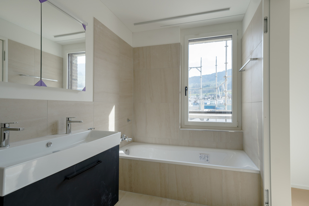 Traumwohnung mit schöner Loggia und Bergsicht - Bild 8