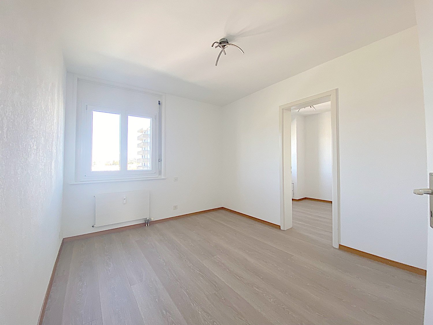 Bel appartement de 4 pièces avec balcon et vue imprenable à Yverdon-les-Bains - Bild 5