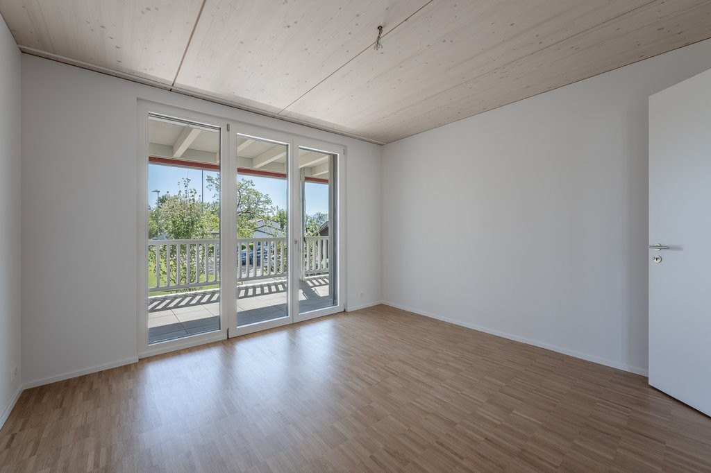 Attraktive 3.5 Zimmer-Wohnung mit grosszügigem Sitzplatz zu vermieten! - Zimmer 1