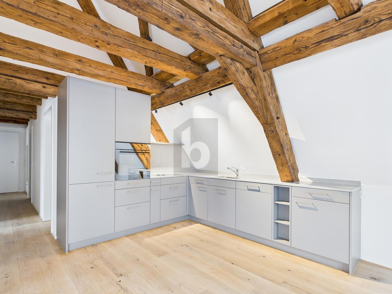 HOCHWERTIG MIT SICHTBALKEN - 1. MONAT GESCHENKT! - Bild 5