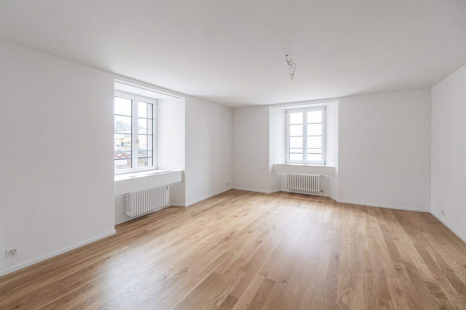 Grosszüge Familienwohnung mit eigenem Garten - Bild 11