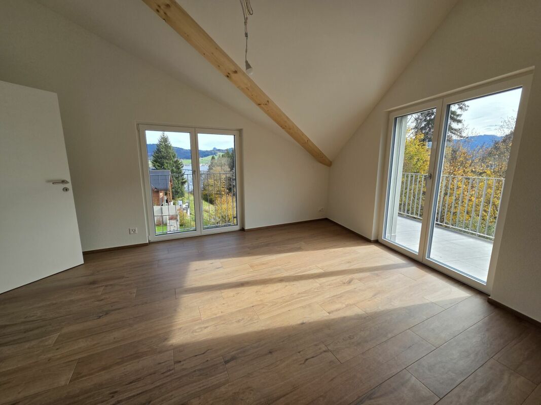 Einfamilienhaus in Einsiedeln mit wunderschöner Aussicht auf den Sihlsee - Bild 8