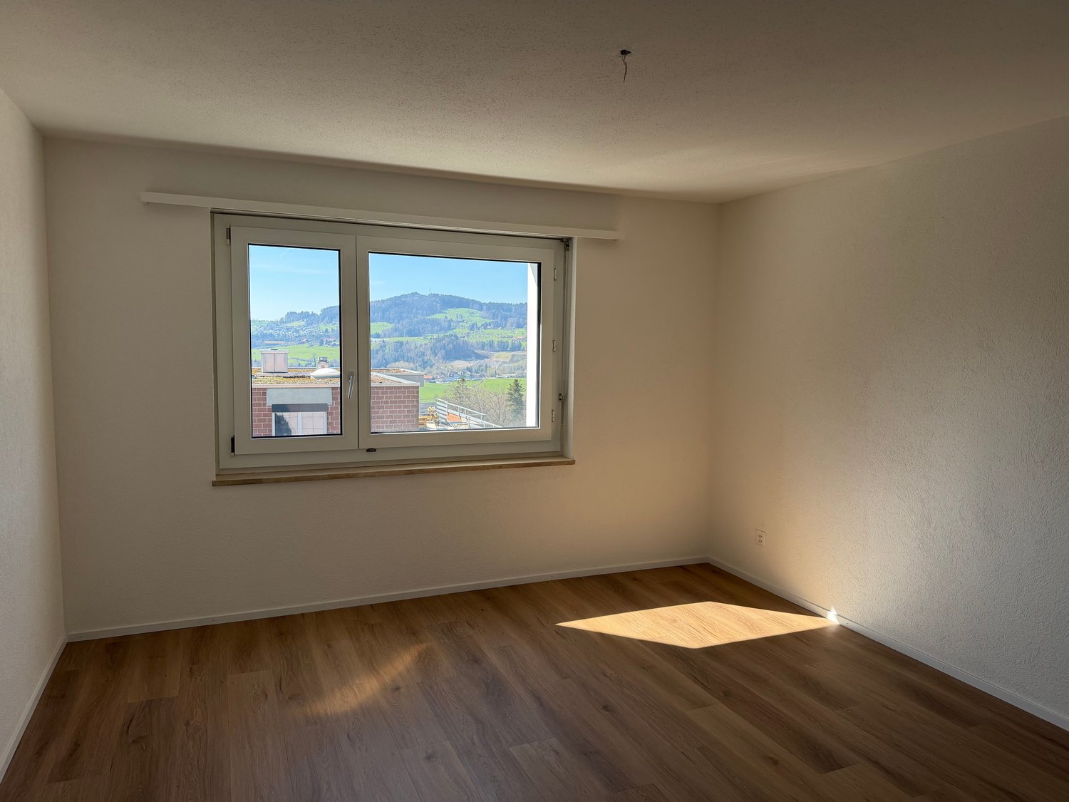 Erstbezug nach hochwertiger Totalsanierung – Wohnen mit Stil an bester Lage in St. Gallen - Bild 6