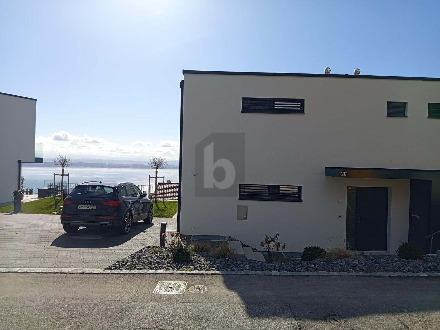 MODERNE, LUMINEUX & CONFORTABLE - Bild 1