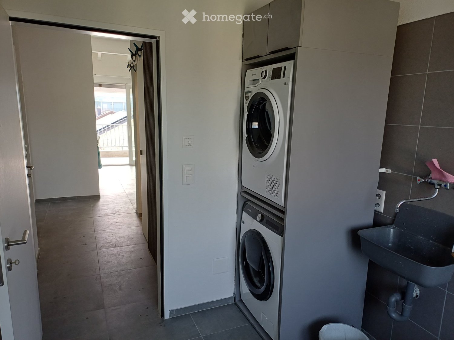 4,5 Familienwohnung mit Hobbyraum / Keller - Bild 5