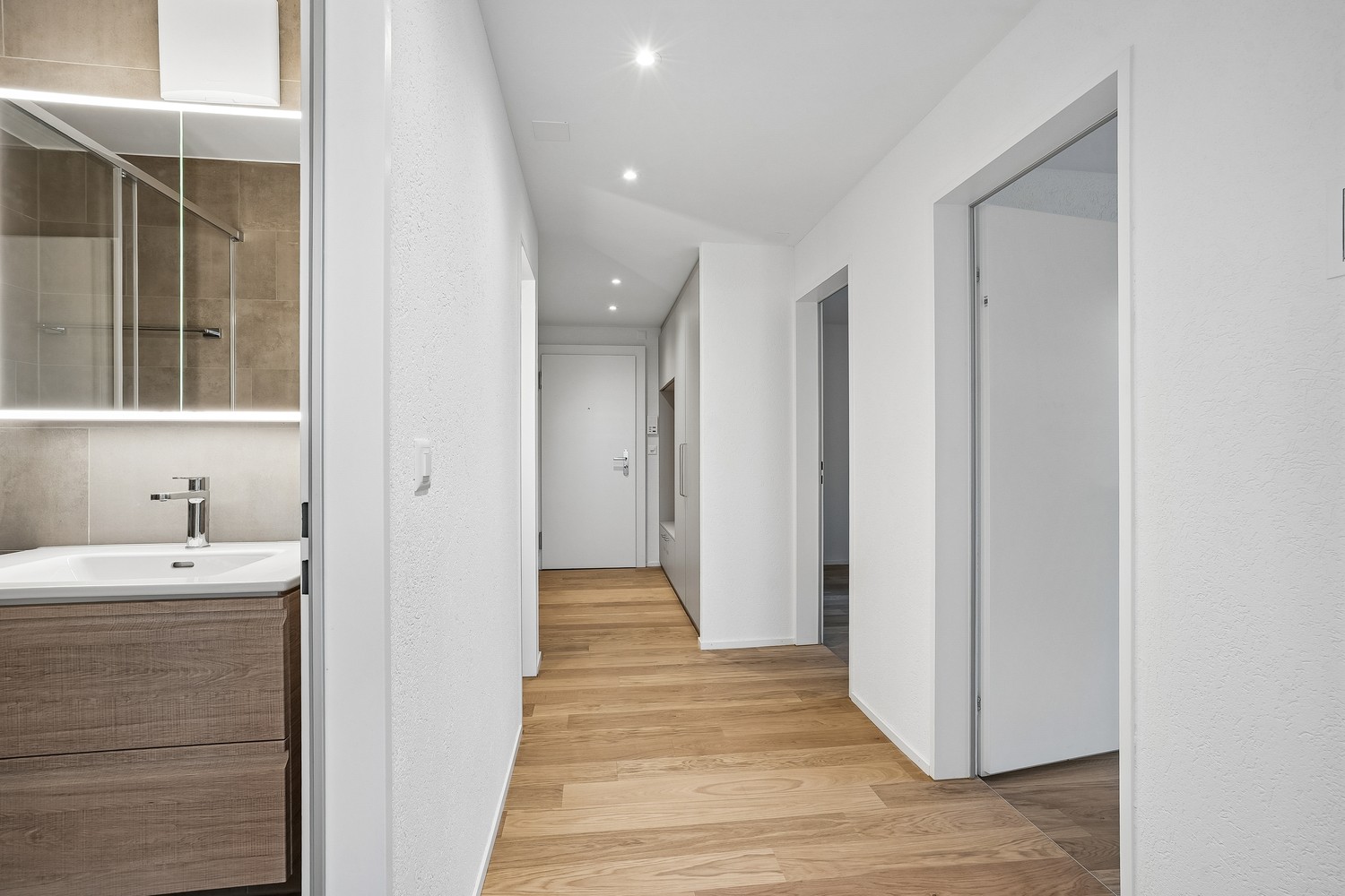 Erstbezug: Stilvolle 4.5-Zimmer-Wohnung in Adliswil - Bild 3