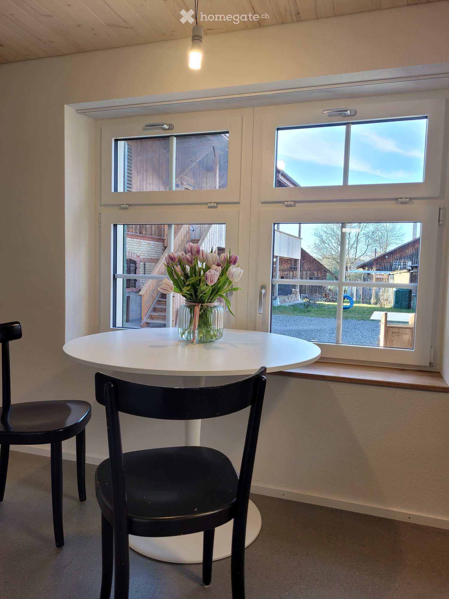 Moderne 1.5-Zimmer-Wohnung in ruhiger Lage in Oberillnau - Bild 3