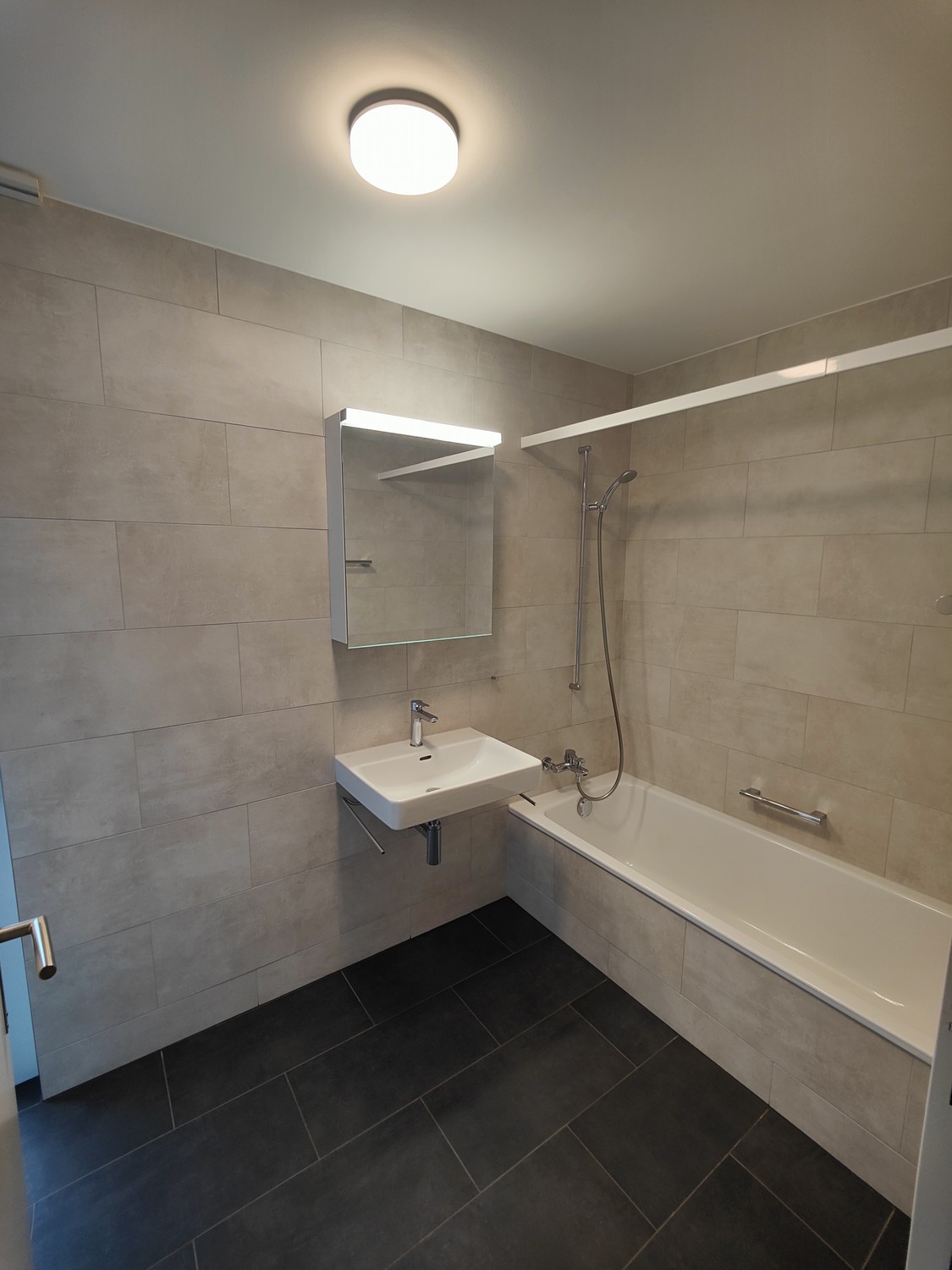 Charmante Wohnung im Neubau Grenchen - Bild 8