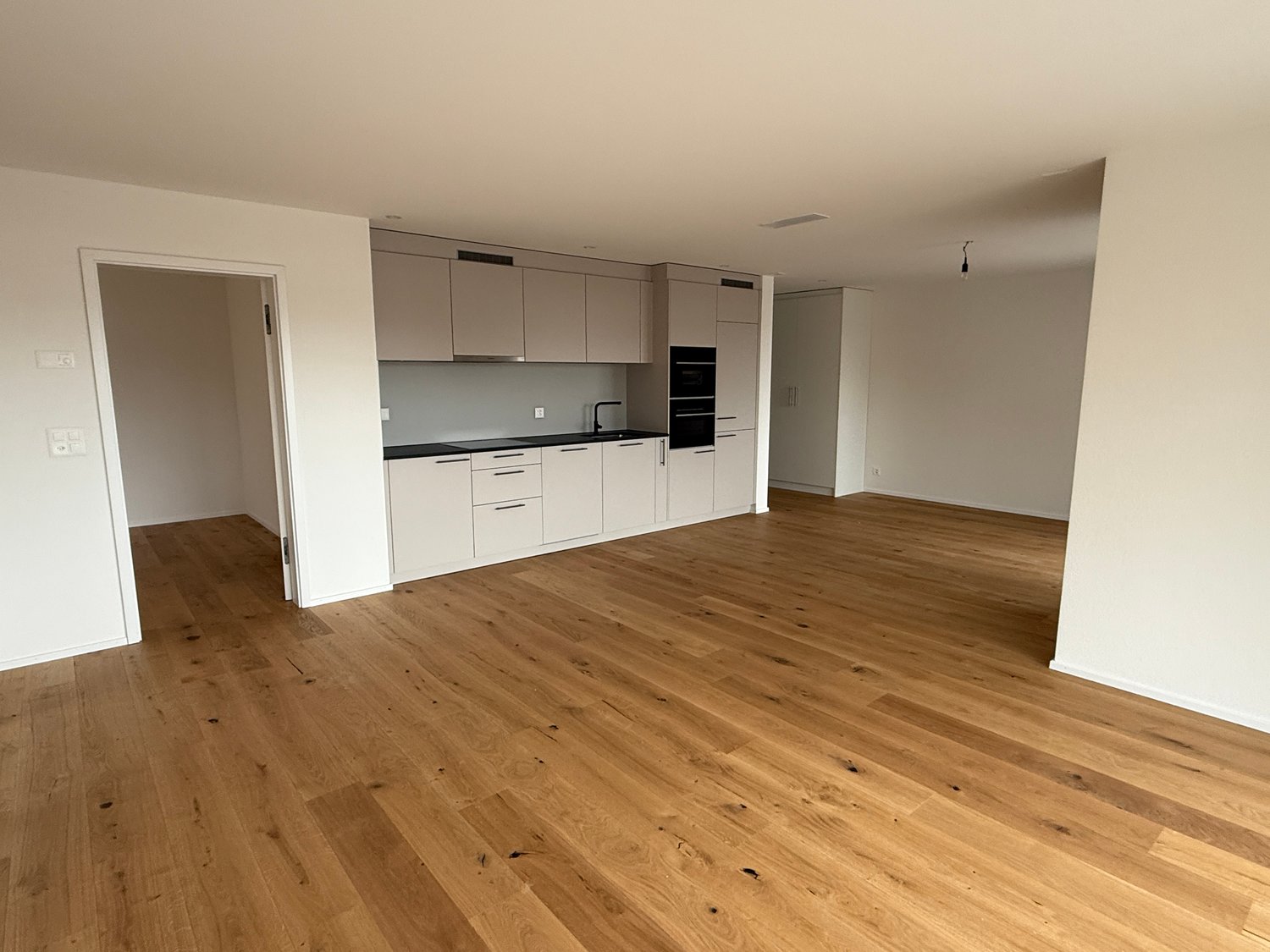 NEUBAU MFH 3.5 ZW zu vermieten - Bild 4