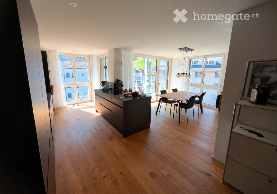 Moderne 3.5-Zimmer-Neubau-Wohnung mit Bergblick in Glarus - Bild 3