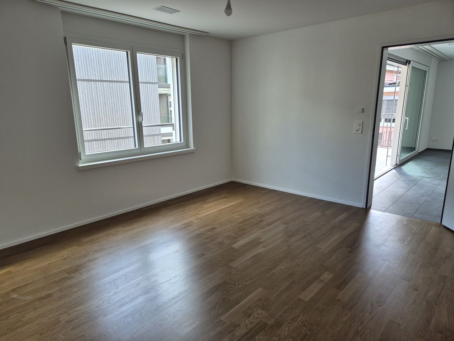 Erstbezug: Moderne 4.5-Zimmer-Wohnung an zentraler und ruhiger Lage in Bülach - Bild 8