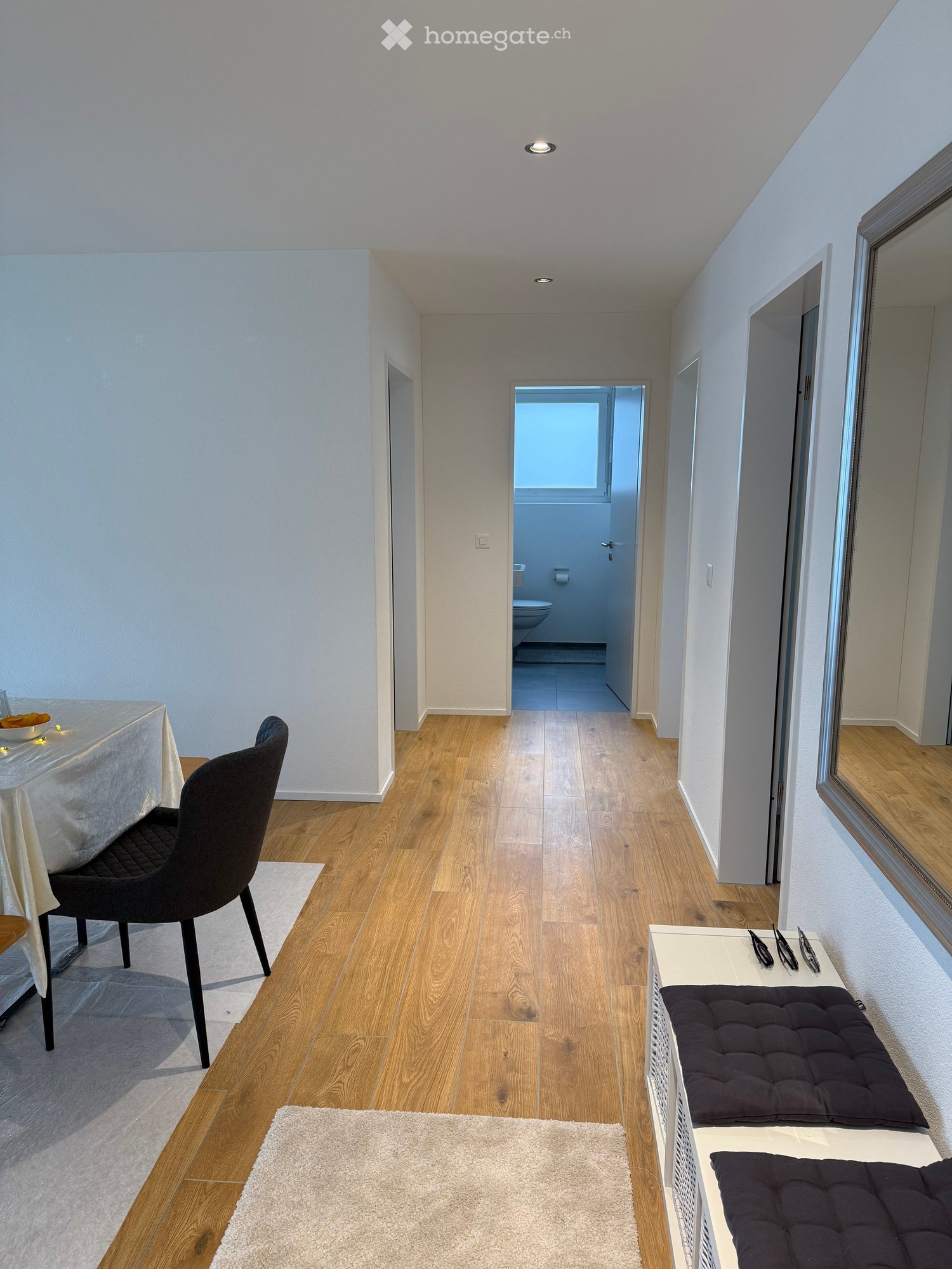 Moderne 3.5-Zimmer-Neubau-Wohnung mit Balkon und schöner Aussicht in Wald ZH - Bild 3
