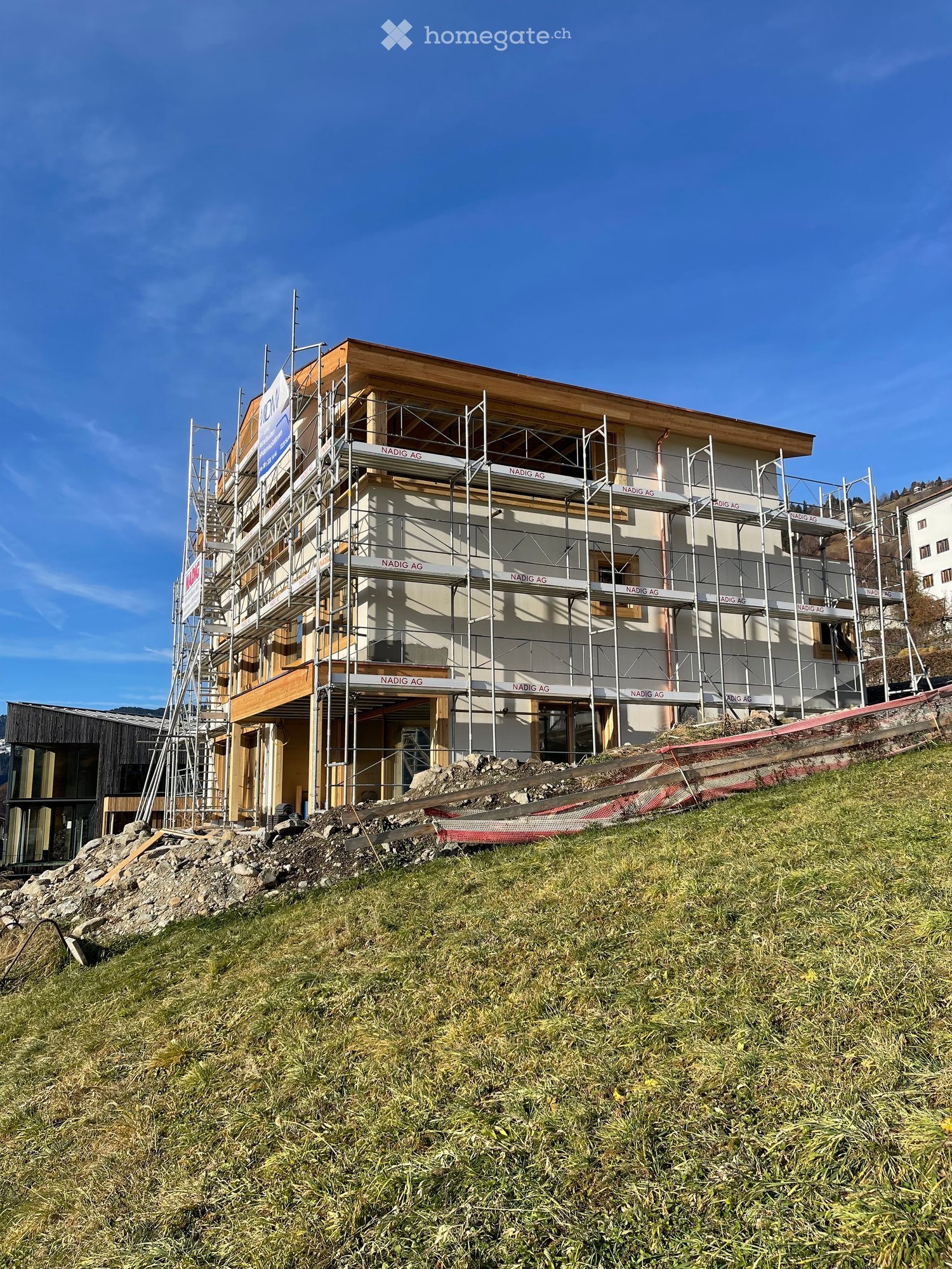 Neubau-Einfamilienhaus mit 6 Zimmern in ruhiger Lage von Luzein - Bild 1