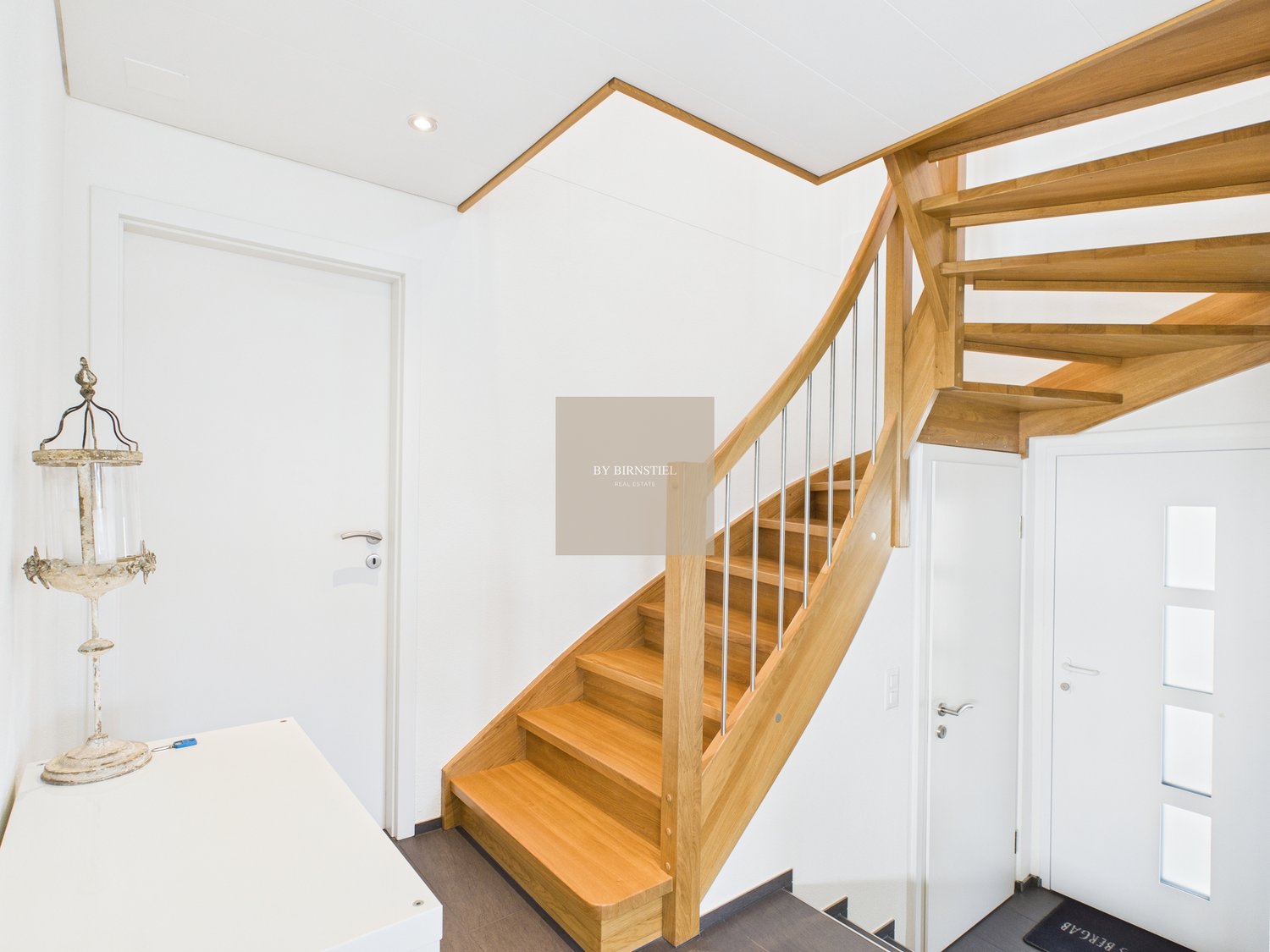 Zuhause ankommen – kernsaniertes 6-Zimmer-Haus mit Terrasse, Weitblick und Garten in Zetzwil - Bild 5