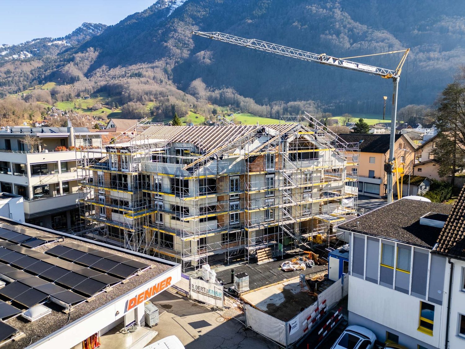 ERSTBEZUG - Neubau: Zentral. Vielseitig. - Es fehlt noch der Feinschliff