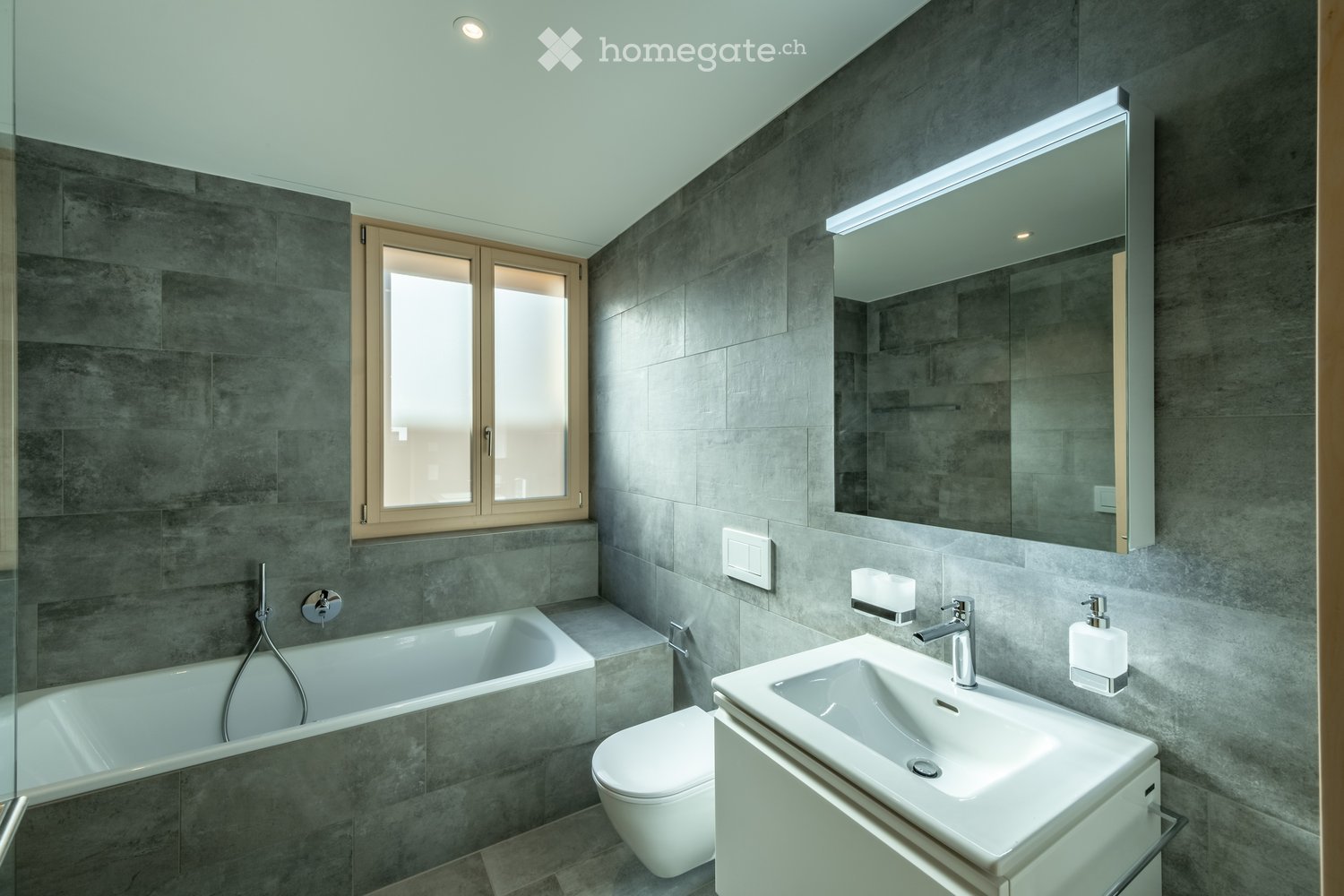 Moderne 3.5-Zimmer-Neubau-Wohnung mit Bergblick in Weite - Bild 3