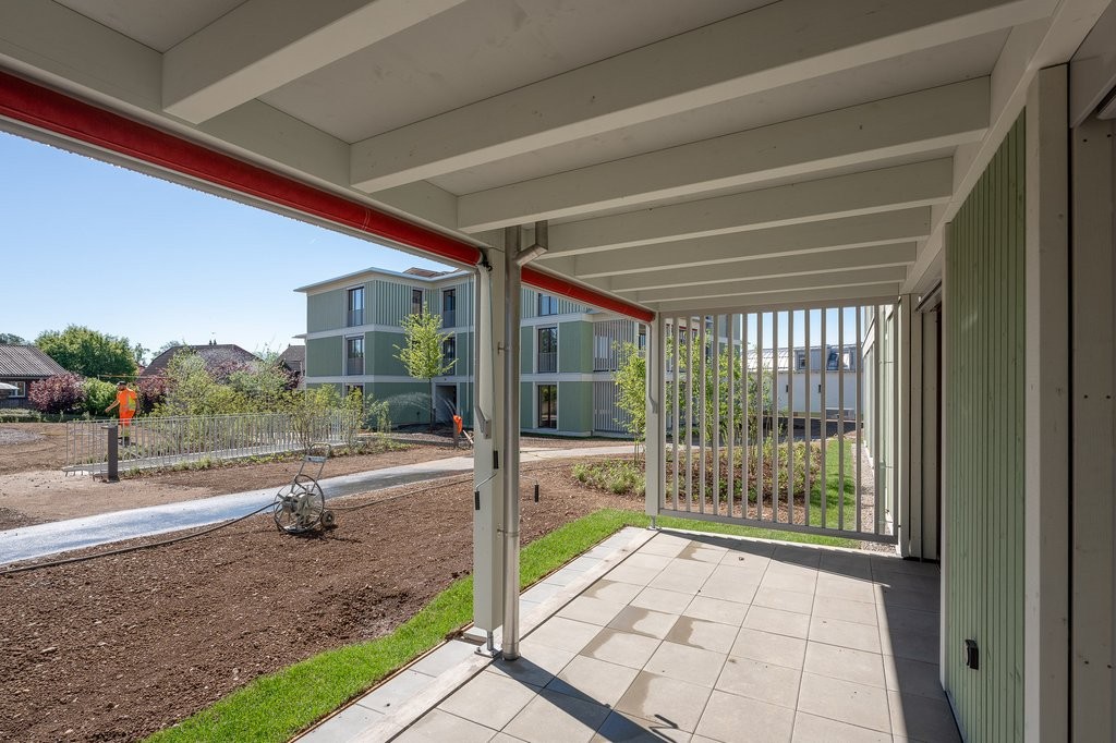 Grosszügige Wohnung mit Gartensitzplatz zu vermieten! - Sitzplatz