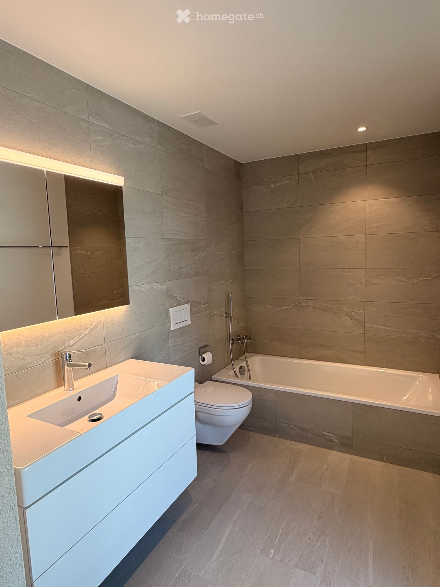 Mietwohnung in Toplage | Direkte, private Seelage am Vierwaldstättersee | Gersau SZ - Bild 4