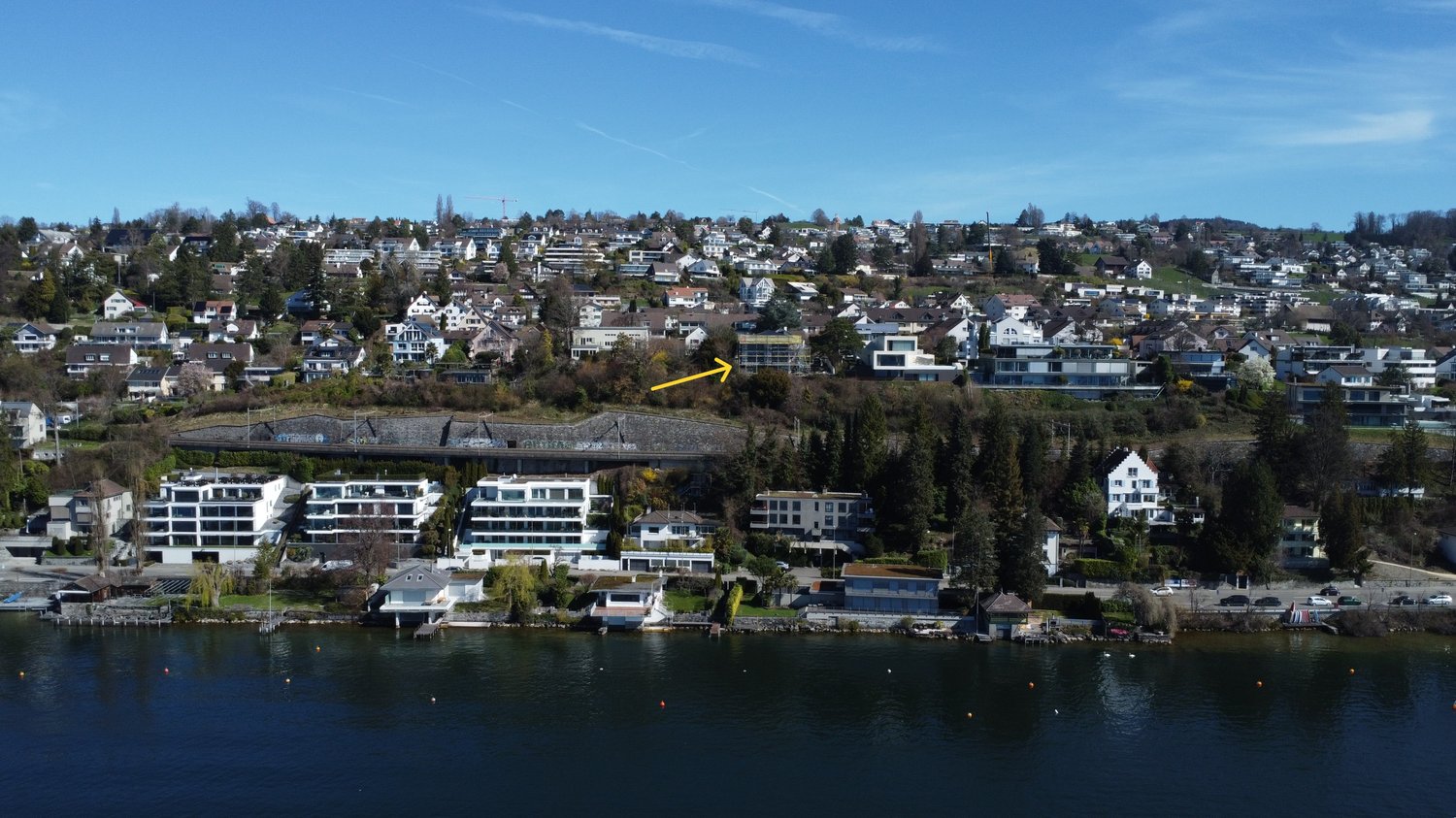 Exklusive 4.5-Zimmerwohnung mit 180° Seesicht in Herrliberg - Bild 9