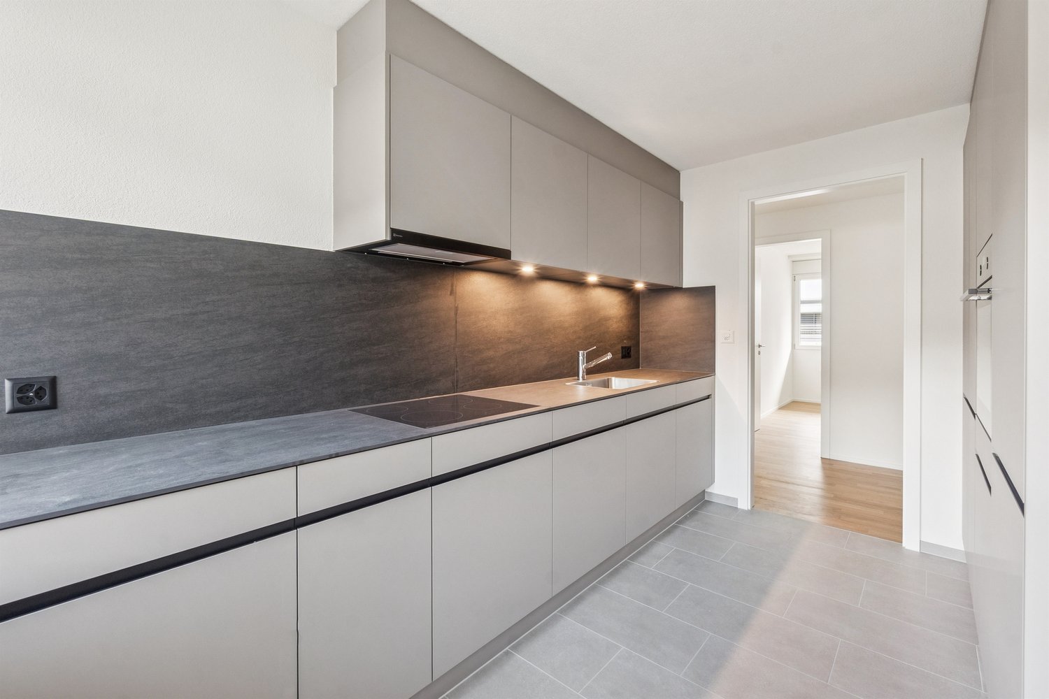 Erstvermietung nach Sanierung - Wohnen im Zentrum - Bild 2