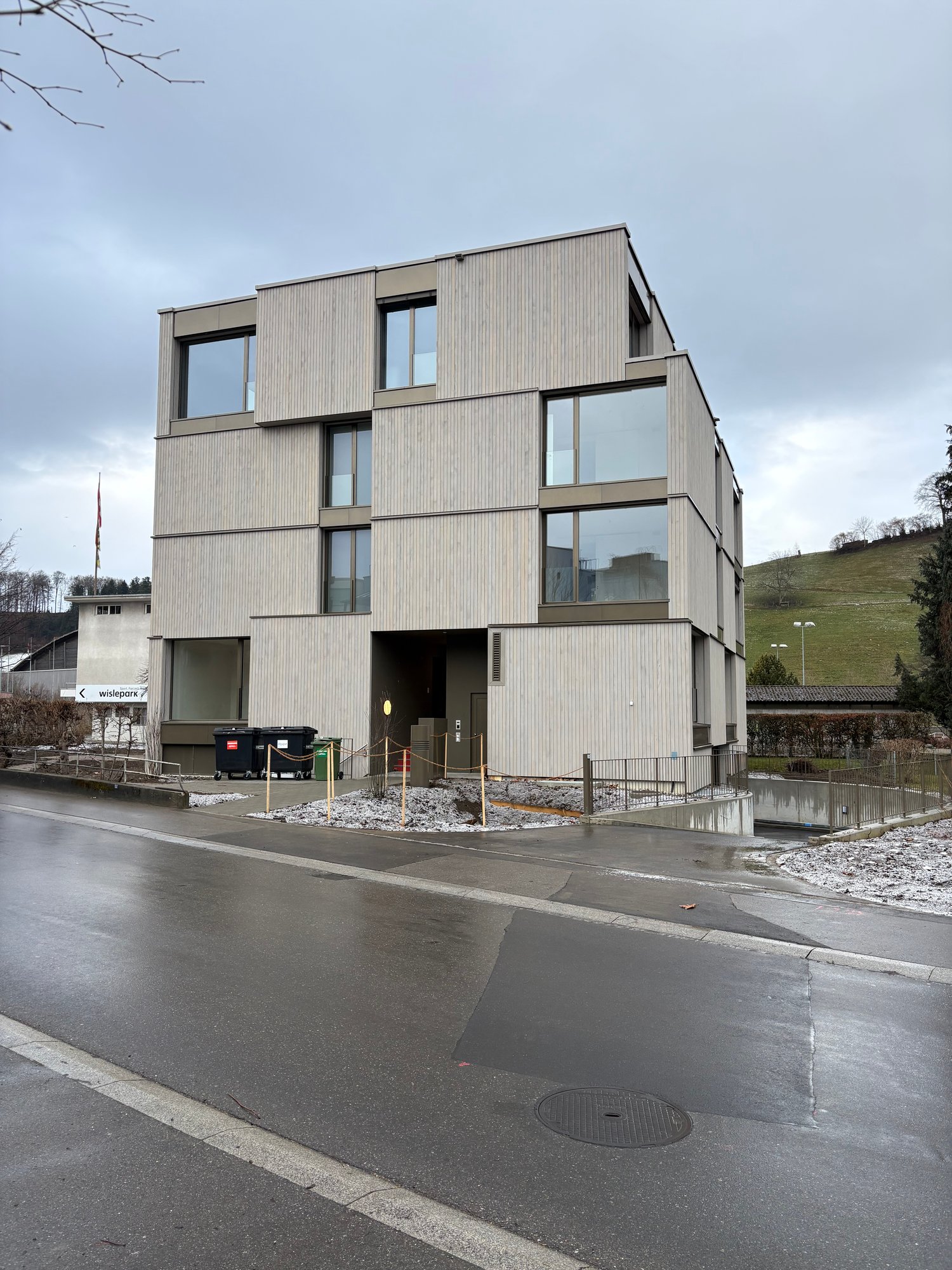 Modernes Wohnen im Herzen von Worb – Neubau an zentraler Lage - Bild 1