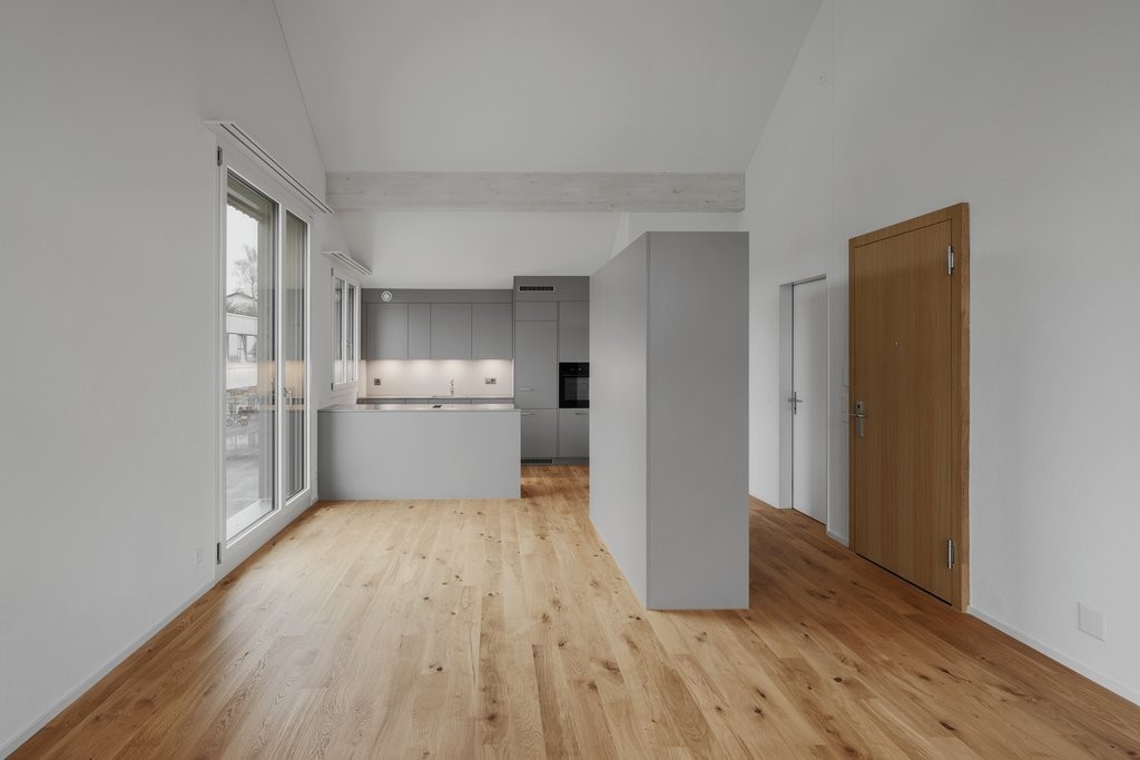 Moderne Neubau-Dachwohnung mit Loggia - Rebstockweg_7c_Whg_21_0001.jpg