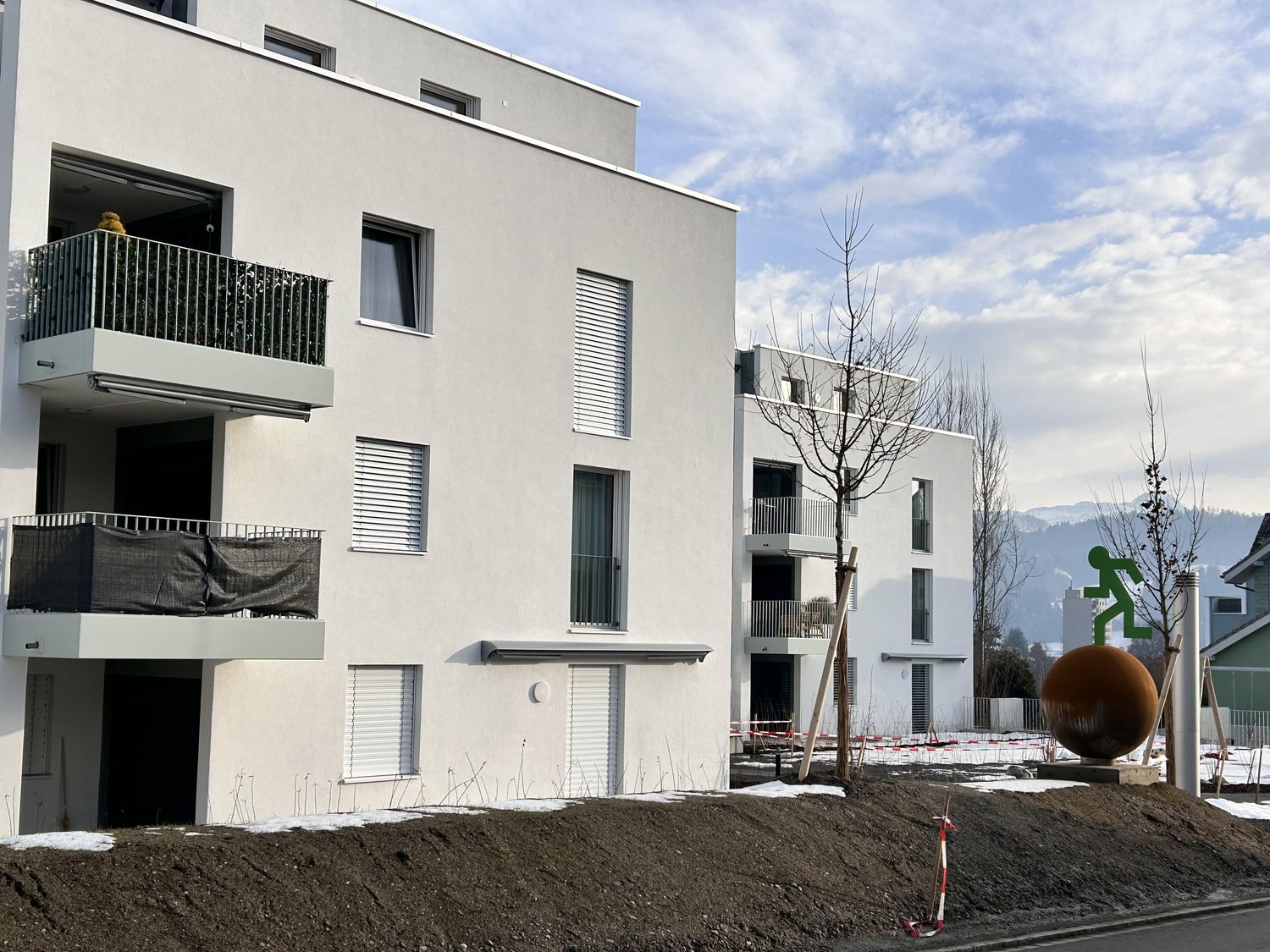 Modern - mit Sitzplatz und Loggia - Neubau - Bild 11
