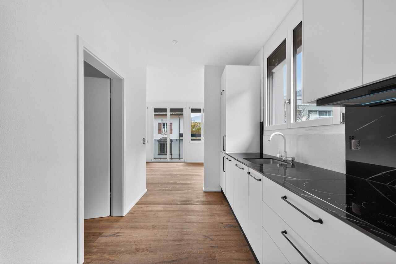 Erstvermietung - Hochwertig kernsanierte 2.5-Zimmer-Wohnung im EG - Bild 2