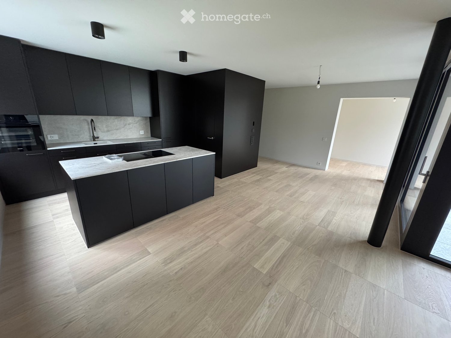Moderne 2.5-Zimmer-Neubau-Wohnung mit Balkon und Garage in Luzern - Bild 3