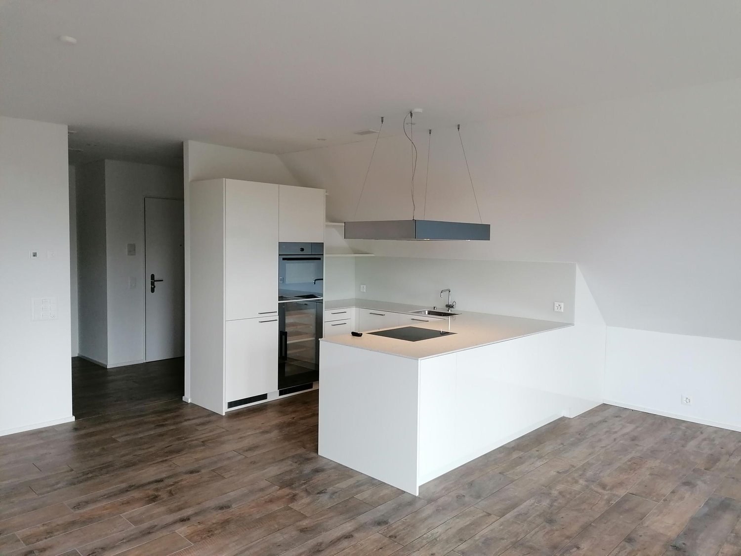 Wunderschöne moderne Dachgeschosswohnung - Küche