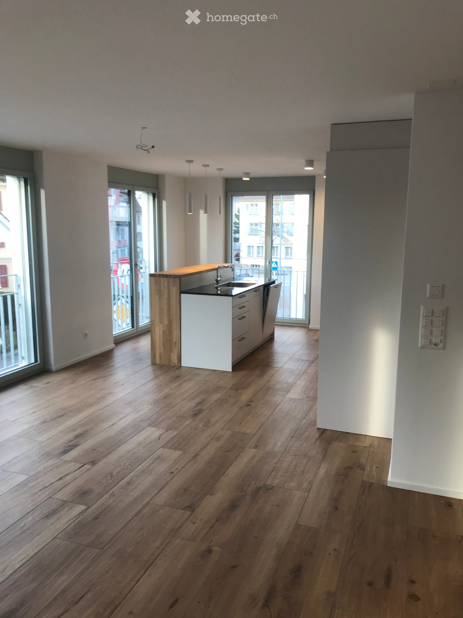 moderne 4.5 Zimmer Wohnung im Zentrum - Bild 1