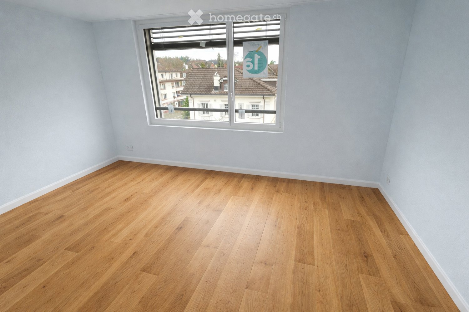 Moderne 3.5-Zimmer-Neubau-Wohnung mit Balkon und Stadtblick - Bild 2