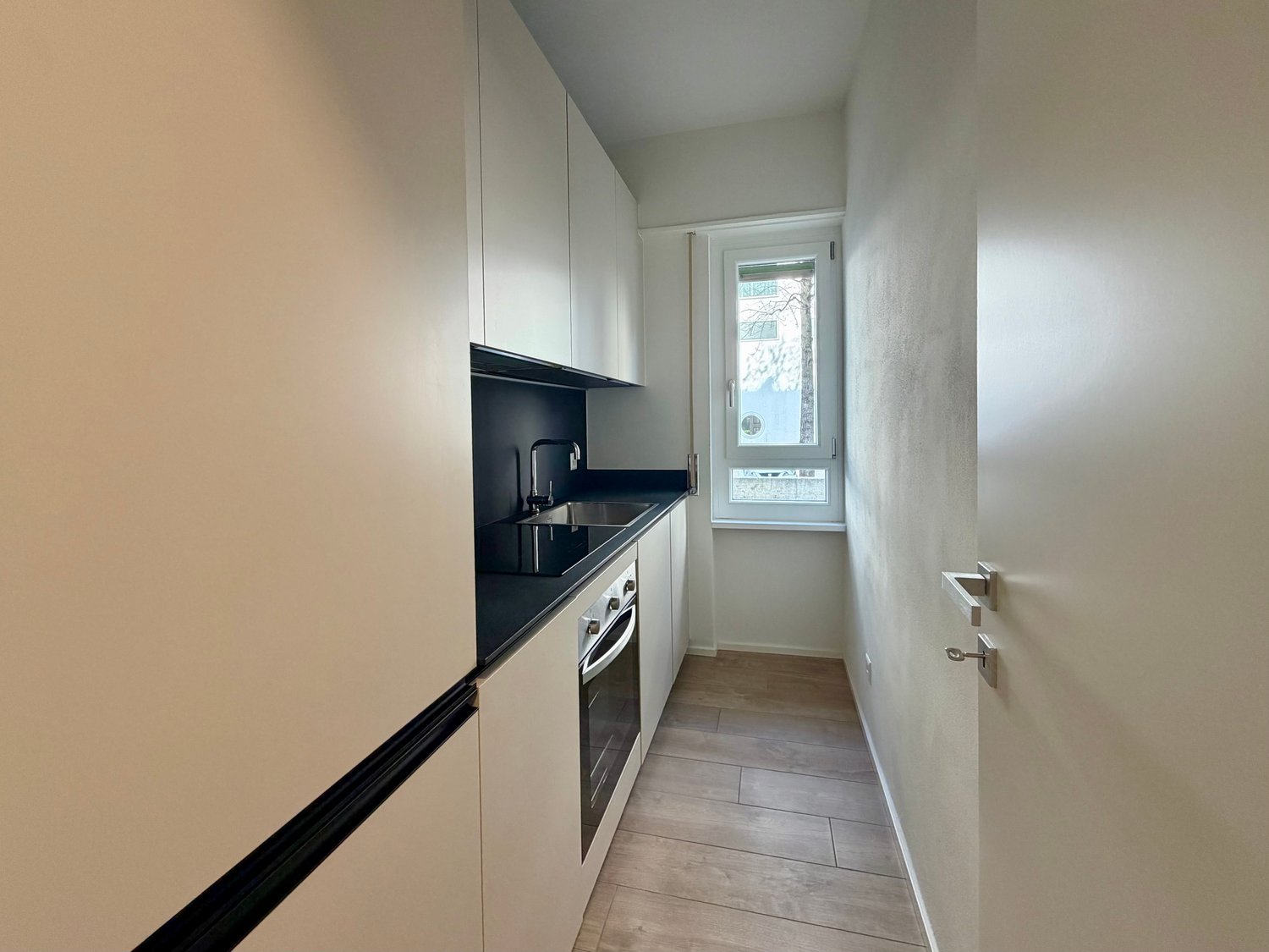 Chiasso Nuovo 2.5 loc. Arredato Pigione 1'050 Spese 200 - Bild 3