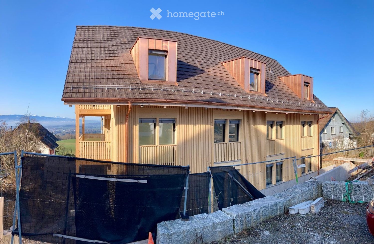 5.5-Zimmer-Wohnung mit Panorama & Eigentumsstandard in Wernetshausen - Bild 2