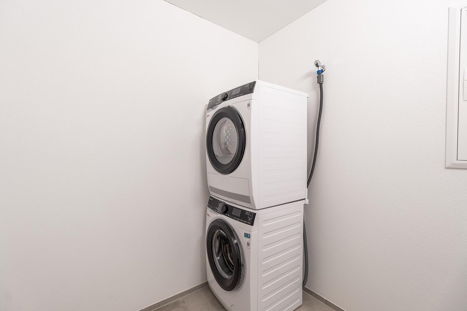 Erstbezug in stilvolle Dachwohnung - mattenpark.ch - Bild 8