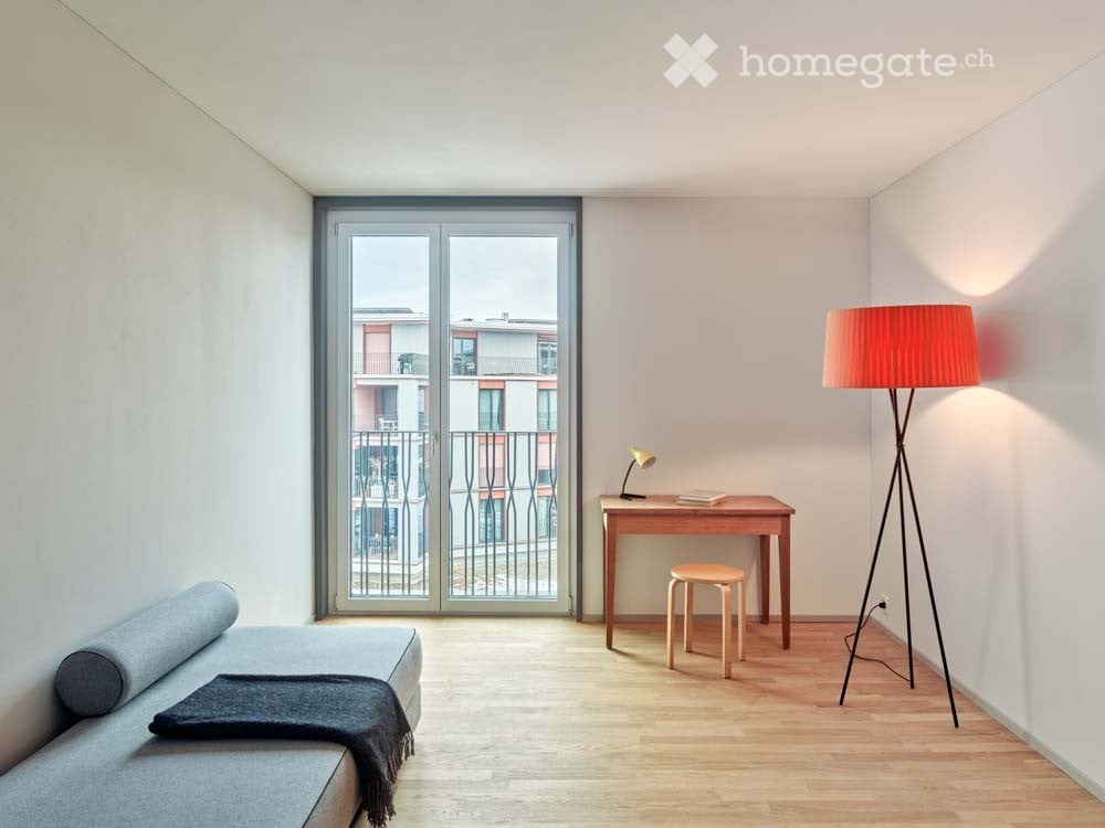 Moderne, helle 5.5-Zimmer-Neubau-Wohnung in Samstagern - Bild 4