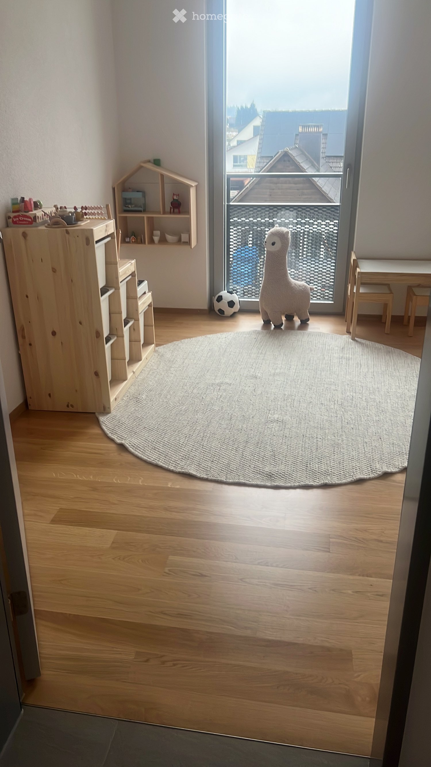 Moderne 3.5-Zimmer-Neubau-Wohnung mit Balkon in Wetzikon - Bild 3