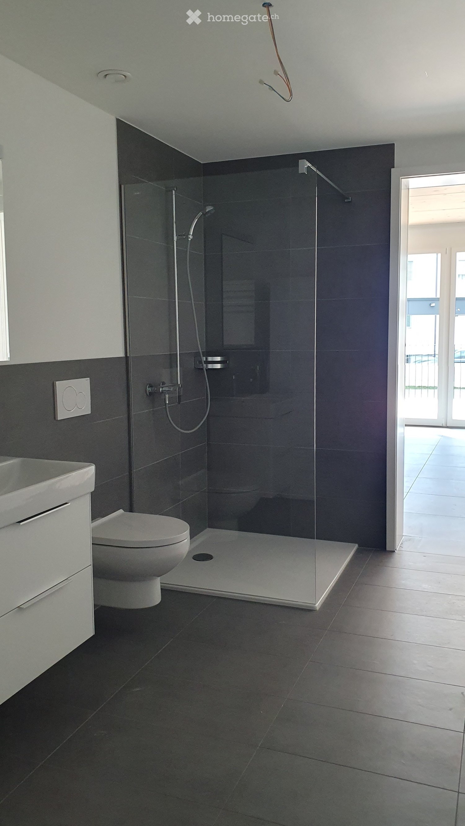 2.5 Zimmerwohnung in Ostermundigen - Veranda, Terrasse und Gartenplatz - Bild 11