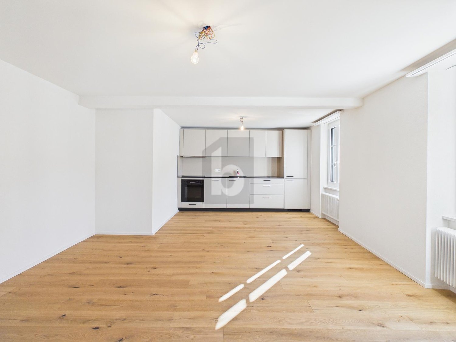 HOCHWERTIGER INNENAUSBAU - ERSTBEZUG! - Bild 2